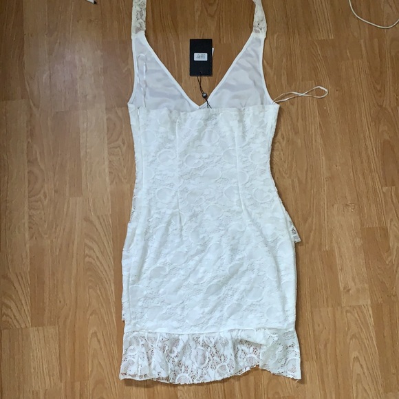 Dress - Picture 3 of 3